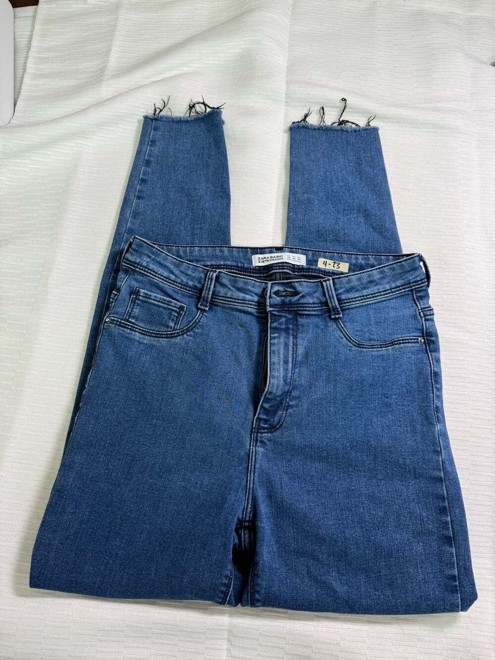 Zara Basic Z1975 Denim Raw Hem Skinny Jeans Size 8